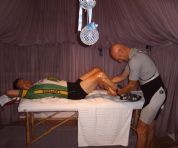 Foto, genomen in de massage en sauna van hotel Tirol in Solden, na de zware beklimming van de Jaufenpass (Marc Dewilde)